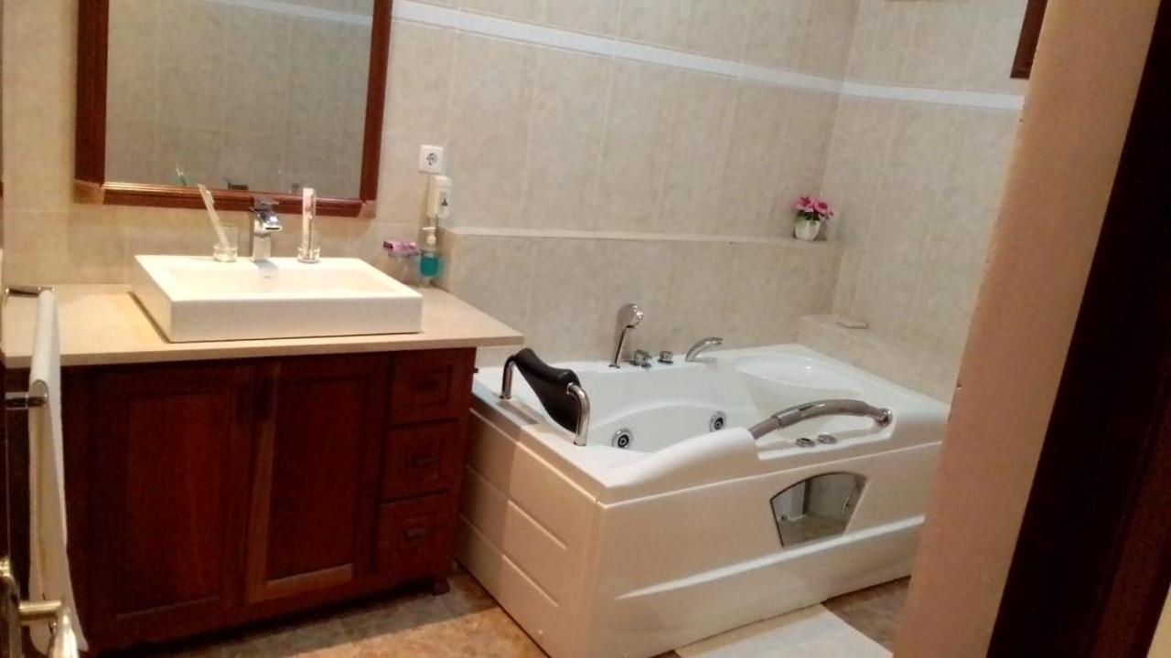 Hotel Residencial Ramire-Tour Benguela 外观 照片